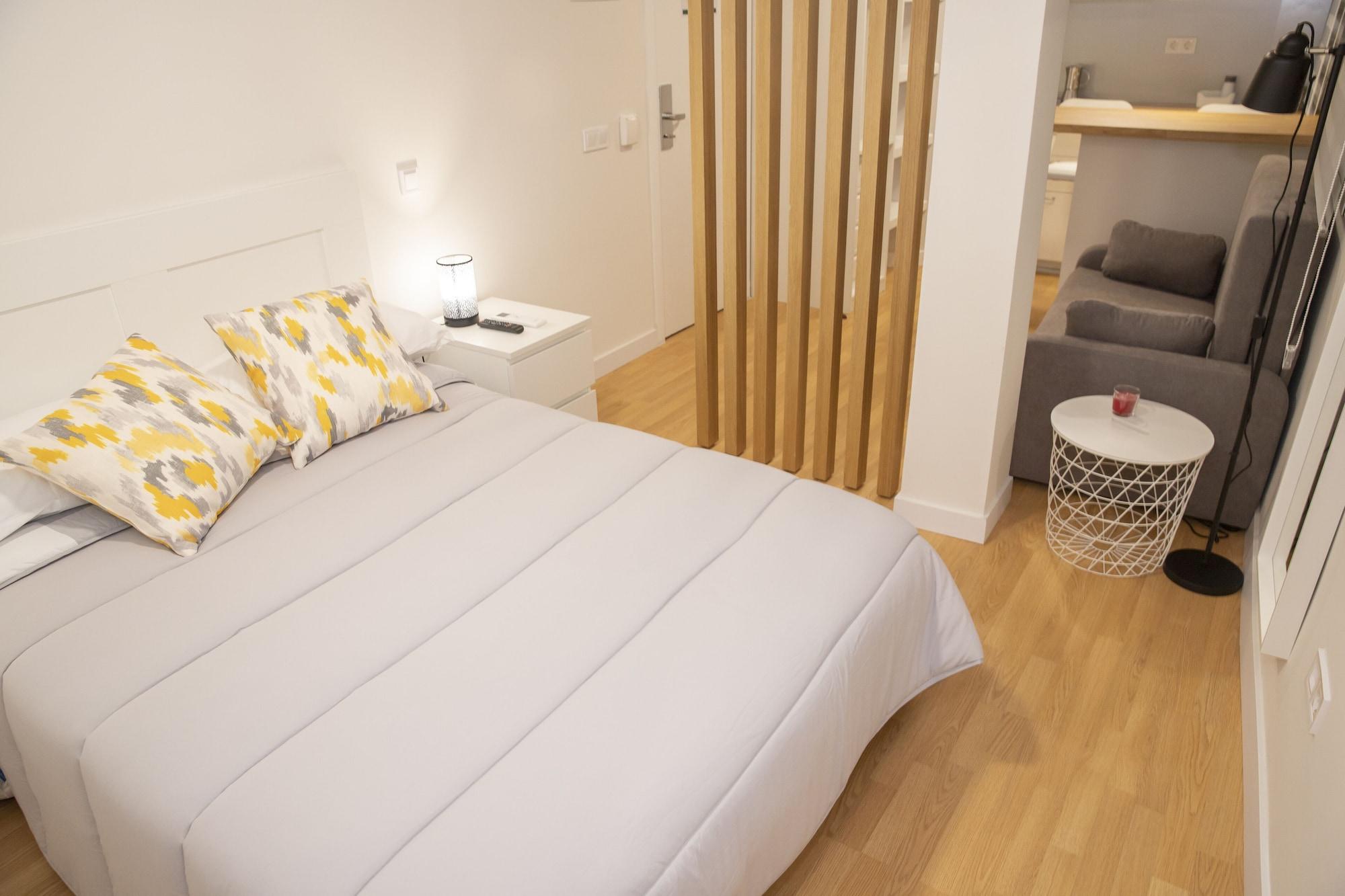 Hostal Montaloya Madrid Exterior foto
